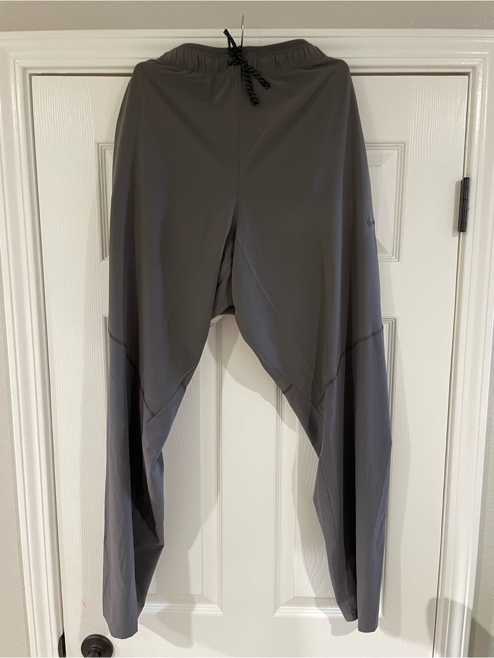Nike Men's Dark Gray Dry-Fit Phenom Running Pants